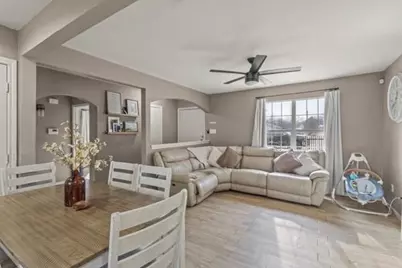 914 S Chatfield Street, Ennis, TX 75119 - Photo 5