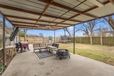 914 S Chatfield Street, Ennis, TX 75119 - Photo 11