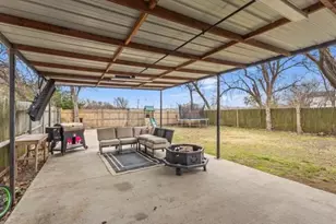 914 S Chatfield St, Ennis, TX 75119 - Photo 11