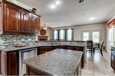 5017 Britton Ridge Lane, Fort Worth, TX 76179 - Photo 7