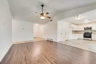 1024 Sunset Dr, Garland, TX 75040 - Photo 5