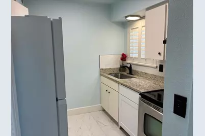 4205 Avondale Avenue #103, Dallas, TX 75219 - Photo 3