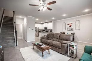 2204 Greystone Dr, Denton, TX 76207 - Photo 3