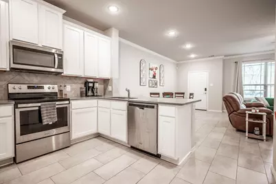 2204 Greystone Drive, Denton, TX 76207 - Photo 9