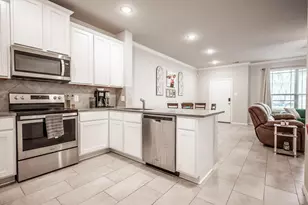 2204 Greystone Dr, Denton, TX 76207 - Photo 9