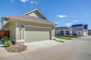 104 Cardinal Woods Ct, Granbury, TX 76049 - Photo 7