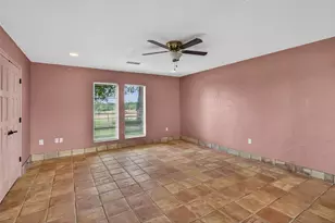 701 W Walcott St, Pilot Point, TX 76258 - Photo 39