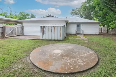 5205 Roxie Street, Haltom City, TX 76117 - Photo 17