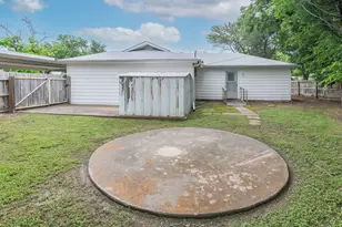 5205 Roxie St, Haltom City, TX 76117 - Photo 17