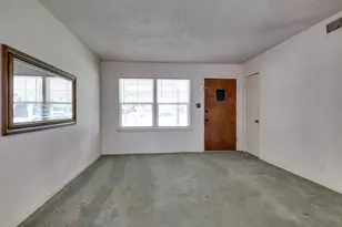 5205 Roxie St, Haltom City, TX 76117 - Photo 3