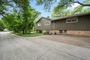 10111 Estate Ln, Dallas, TX 75238 - Photo 37