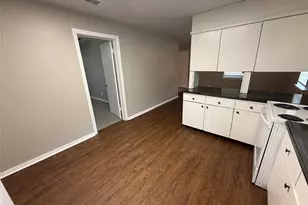 101 Pine St, Keene, TX 76059 - Photo 3