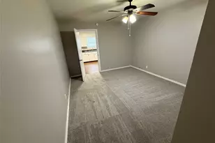 101 Pine St, Keene, TX 76059 - Photo 9