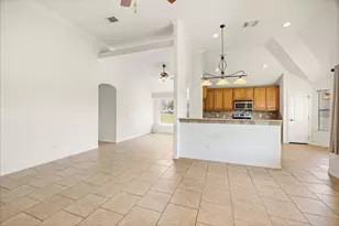 1904 Lazy Ct, Granbury, TX 76048 - Photo 5