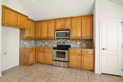 1904 Lazy Court, Granbury, TX 76048 - Photo 7