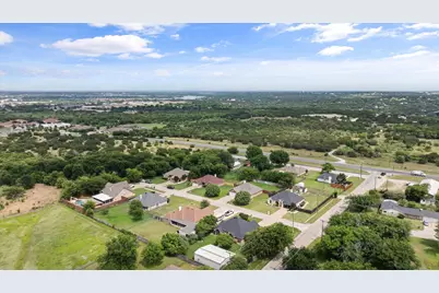 1904 Lazy Court, Granbury, TX 76048 - Photo 31