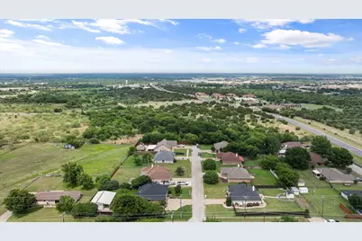 1904 Lazy Court, Granbury, TX 76048 - Photo 33