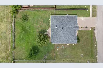 1904 Lazy Court, Granbury, TX 76048 - Photo 31