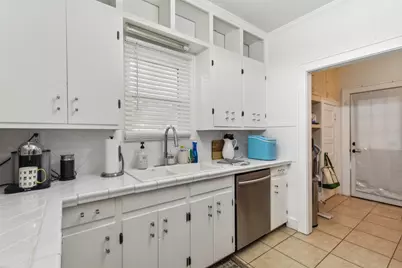1915 Ashland Avenue, Fort Worth, TX 76107 - Photo 7