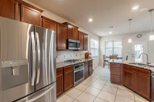 10024 Kemah Pl, McKinney, TX 75071 - Photo 17