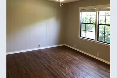 602 W 3rd Street, Justin, TX 76247 - Photo 9