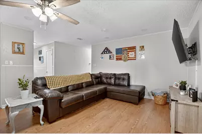 408 Grandview Drive, Granbury, TX 76049 - Photo 3
