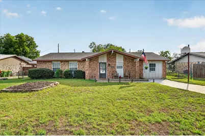 408 Grandview Drive, Granbury, TX 76049 - Photo 1