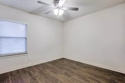 1809 Evergreen Court, Grapevine, TX 76051 - Photo 11