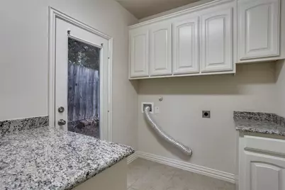 1809 Evergreen Court, Grapevine, TX 76051 - Photo 7