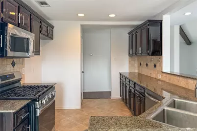 1734 Sterling Lane, Lewisville, TX 75067 - Photo 7
