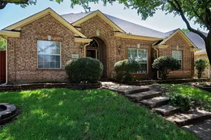 5833 Legend Ln, The Colony, TX 75056 - Photo 3