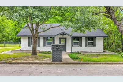 307 S Walnut Street, Weatherford, TX 76086 - Photo 1