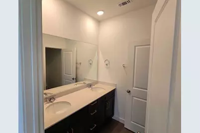 5720 Lakeview Drive, Watauga, TX 76148 - Photo 17