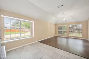 6101 Fox Hunt Dr, Arlington, TX 76001 - Photo 15