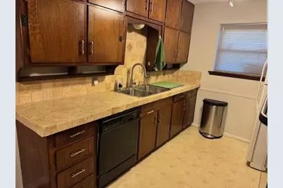 1825 Schumac, Bedford, TX 76022 - Photo 7