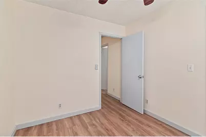 700 W Collins Street, Denton, TX 76201 - Photo 31