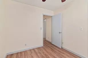 700 W Collins St, Denton, TX 76201 - Photo 31