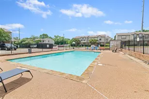 700 W Collins St, Denton, TX 76201 - Photo 35