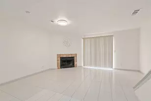 700 W Collins St, Denton, TX 76201 - Photo 15