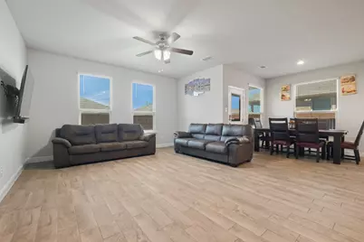 1112 Croxley Way, Fort Worth, TX 76247 - Photo 5