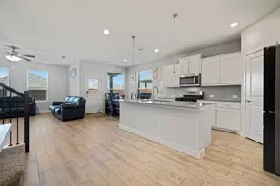 1112 Croxley Wy, Fort Worth, TX 76247 - Photo 3