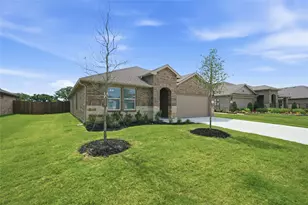 312 Blanco Dr, Azle, TX 76020 - Photo 3
