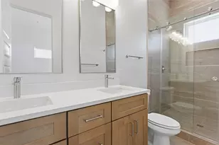 2925 Spruce Valley Ln, Dallas, TX 75233 - Photo 13