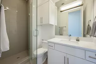 1915 Summit Ave, Dallas, TX 75206 - Photo 11