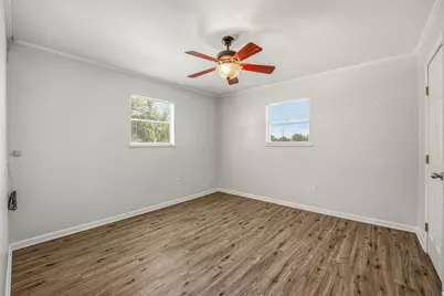 1571 W Ash Street, Stephenville, TX 76401 - Photo 9