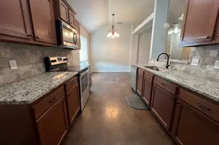 319 Foxtrot Ln, Abilene, TX 79602 - Photo 9