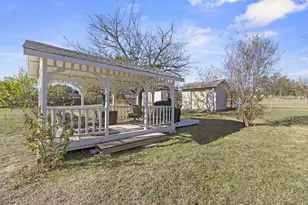 1829 N Main St, Weatherford, TX 76085 - Photo 27
