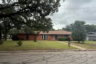 407 Dunaway Dr, Euless, TX 76040 - Photo 1