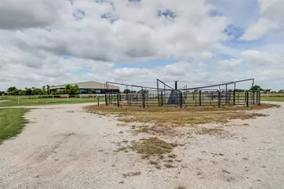 10609 Jackson Road, Krum, TX 76249 - Photo 35
