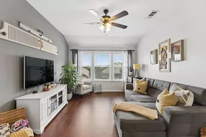 5801 Meadowglen Drive, Denton, TX 76226 - Photo 11